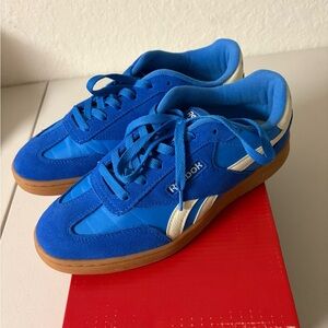 Reebok Blue and White Sneakers